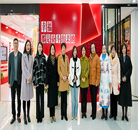2月28日下午，常州市妇联调研武进“三新”领域妇联组织建设活动走进武进人民商场。
